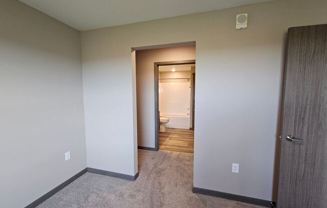 2 beds, 1 bath, 834 sqft, $1,500, Unit 118