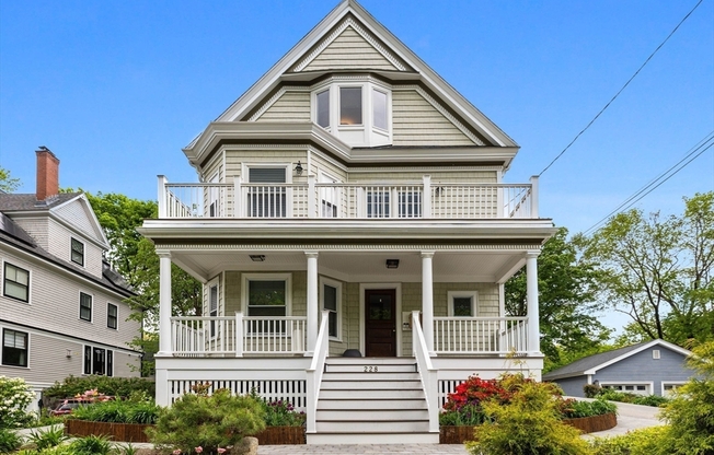 228 LANGLEY RD