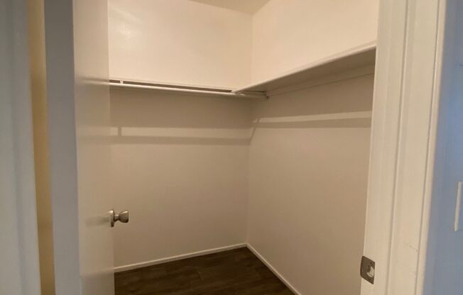 1 bed, 1 bath, 700 sqft, $995, Unit 07A