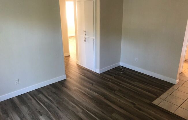 042 - Alberta Apts