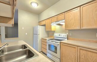 Condo in Brookwood Community in Bothell Pet Friendly!