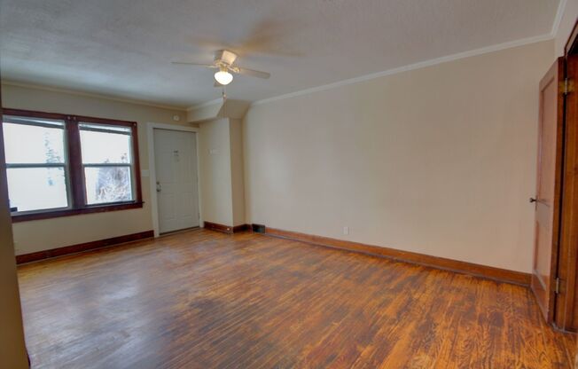 Studio, 1 bath, 490 sqft, $595, Unit Apt 7