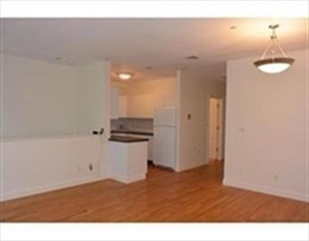 240 E 8 ST