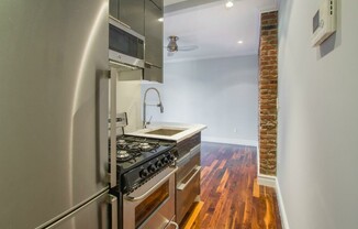 1590 Lexington Ave