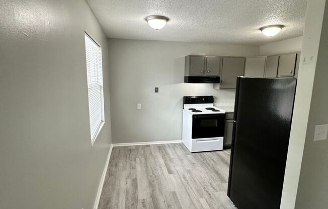 3305 TAZEWELL PIKE