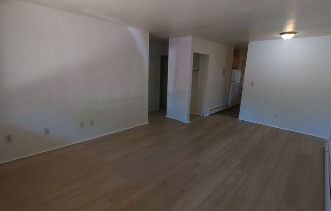 2 beds, 1 bath, 625 sqft, $2,250, Unit 08