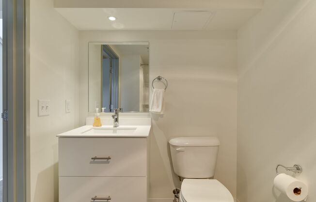 1 bed, 1 bath, 297 sqft, $1,205, Unit 604