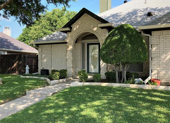 1017 STANFORD LN