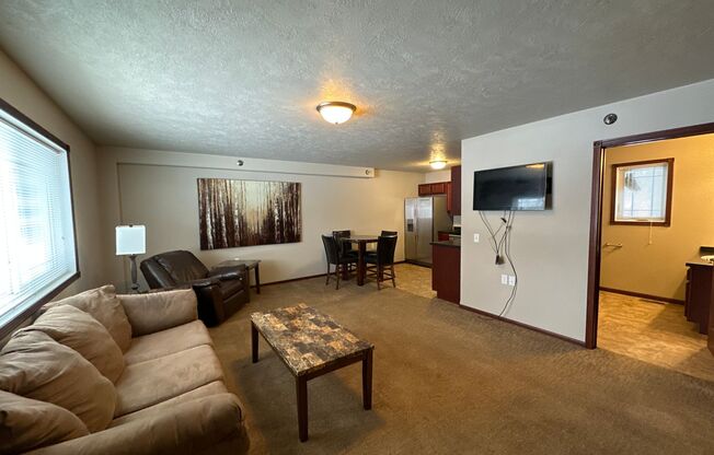 1800 East Burdick Expressway