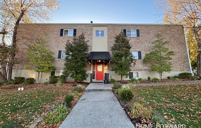 164 Lakeshore Drive, Unit 20