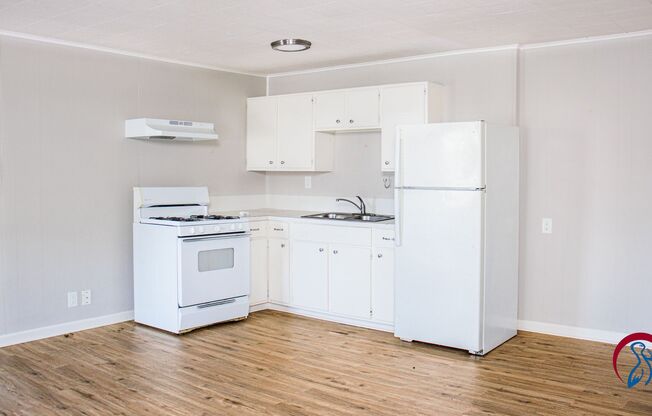 1 bed 1 bath Garden District Studio Apartment