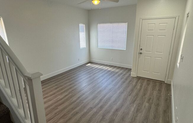 6370 Lonesome Lake - 4 Bedroom in SW Las Vegas!