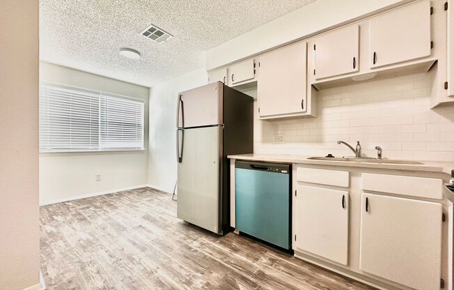 2 beds, 2 baths, 850 sqft, $1,850, Unit 111