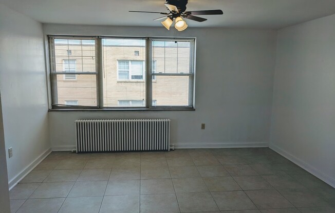 2 beds, 1 bath, $1,795, Unit 411C
