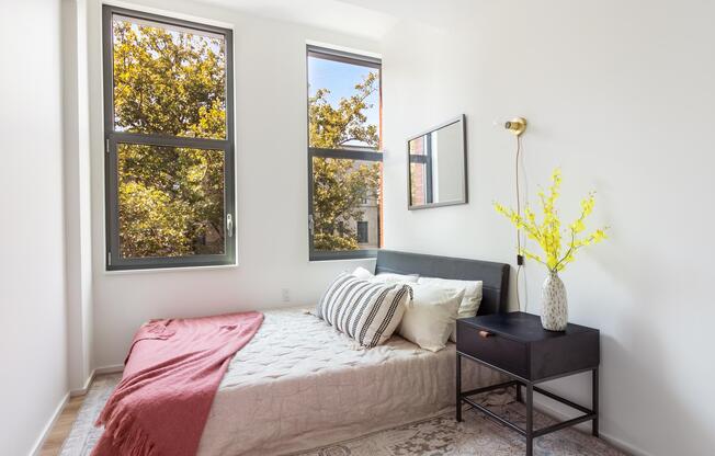 Studio, 1 bath, 470 sqft, $3,395, Unit 420