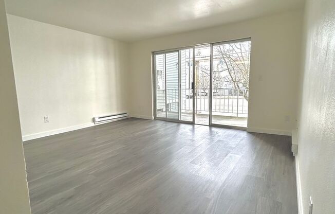 2 beds, 2 baths, 950 sqft, $2,095, Unit 101