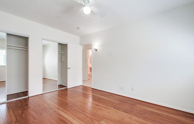 2 beds, 1 bath, 850 sqft, $2,450, Unit 10