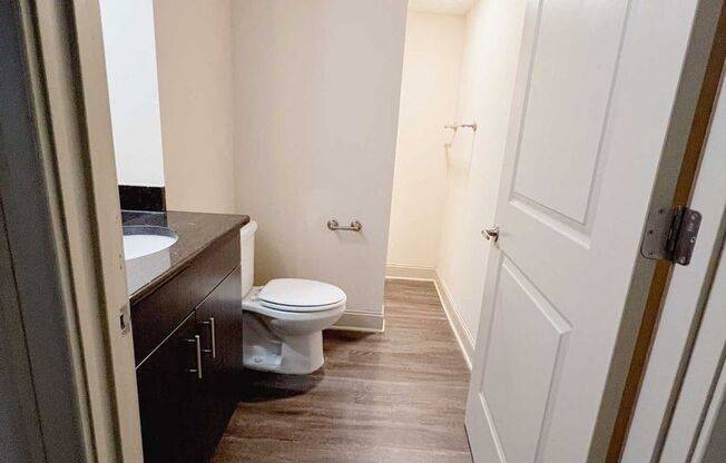 2 beds, 2 baths, 819 sqft, $1,600, Unit 211