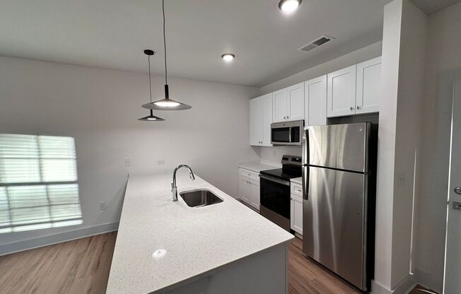 Beautiful Brand New Three Bedroom Apartment!