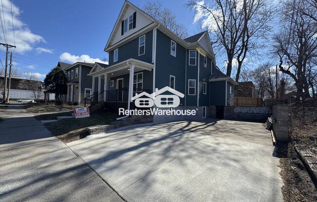 718 SE 8 AVE