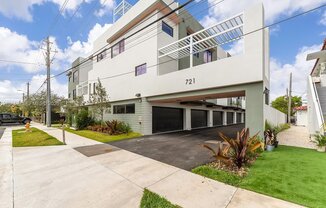 721 SW 11 ST
