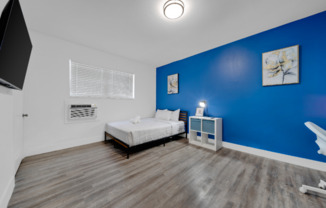 1029 SW 5 ST