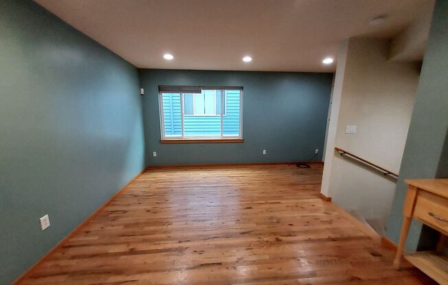 2 beds, 1.5 baths, $2,400