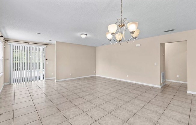 7806 TANBIER DR
