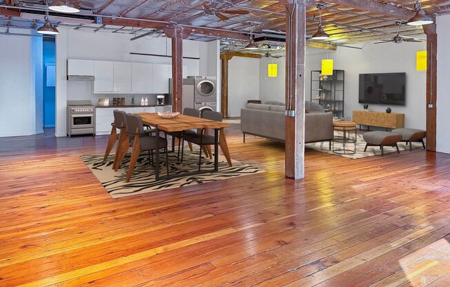 Julian Building – Lofts