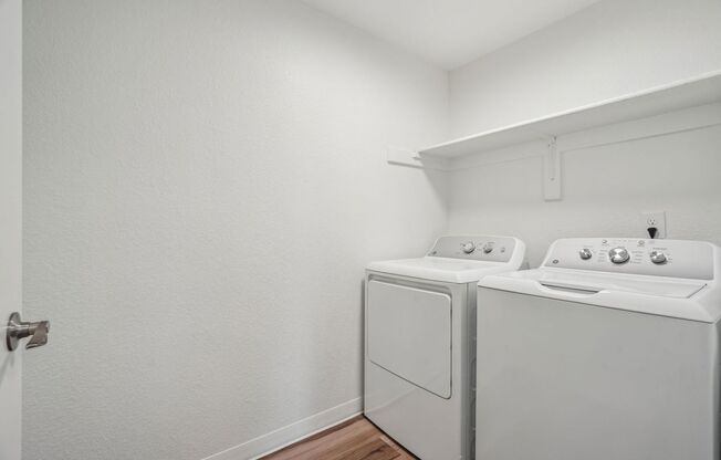 3 beds, 2 baths, 1,261 sqft, $2,249, Unit I-48