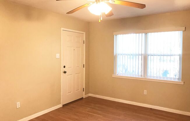 3 beds, 1 bath, $1,050