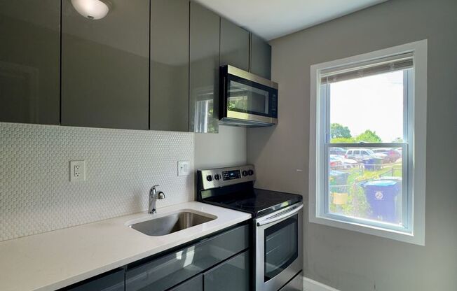 Charming 2Bed/1Bath in Cameron Village, MD