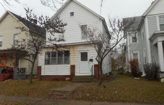 1414 Swinney Ave.