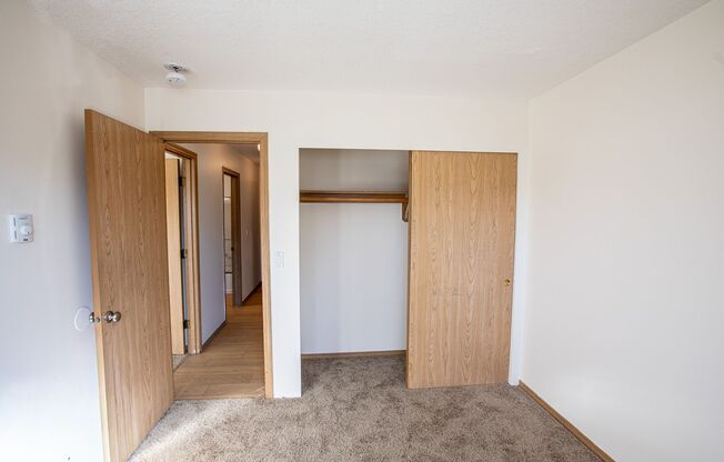 2 beds, 2 baths, 847 sqft, $1,550, Unit 44