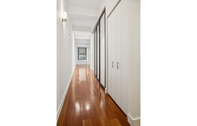 Studio, 1 bath, 745 sqft, $4,500, Unit 10E