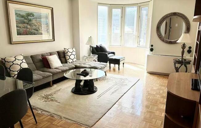 1 bed, 1 bath, 708 sqft, $4,800, Unit 22C