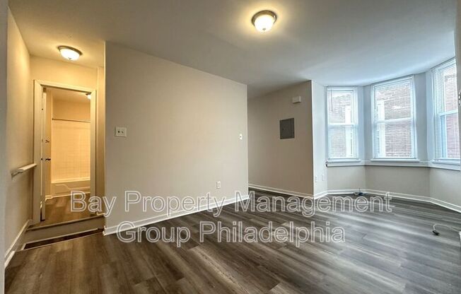 3037 FRANKFORD AVE