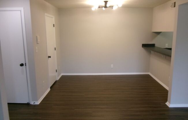 1 bed, 1 bath, 755 sqft, $1,134, Unit 5704G