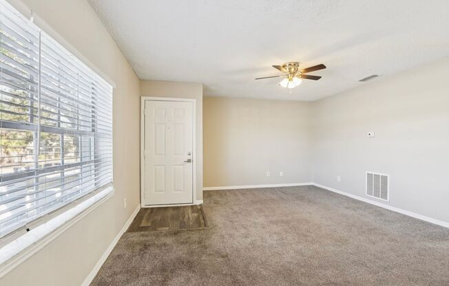 2 beds, 1 bath, 950 sqft, $1,199, Unit 3730-201 (D)