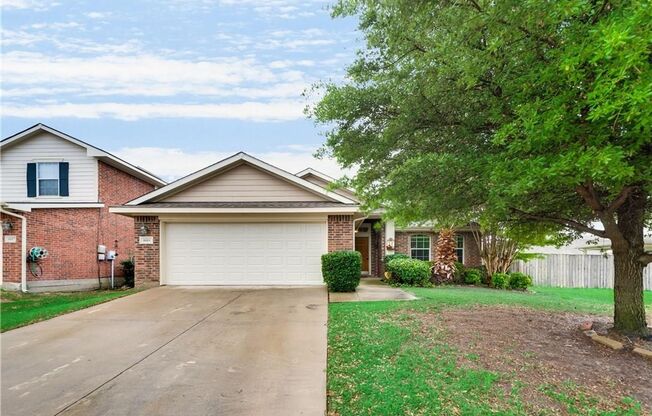 Wonderful home with chefs delight kitchen!