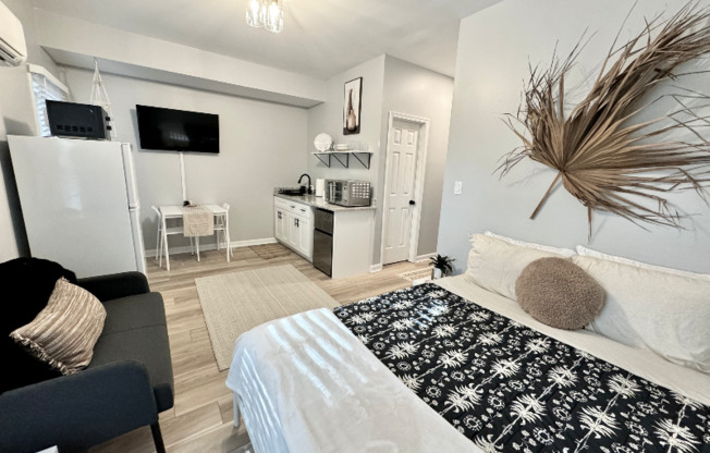 4483 OCEAN VW AVE