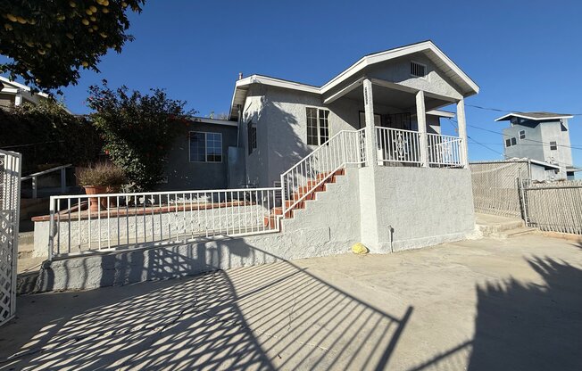 2553 VERDE ST