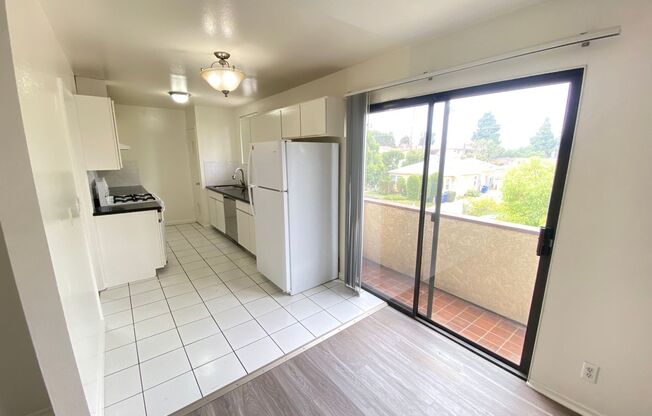 3 beds, 2 baths, $3,600, Unit D