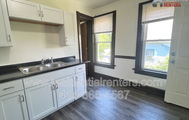 3001 N 1 ST