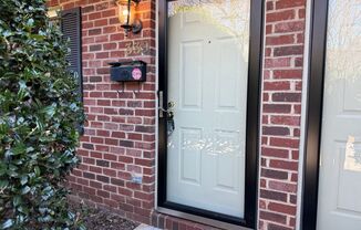 Private 2BD/1.5BA Townhouse in Prime NW Hickory Location –NO PETS