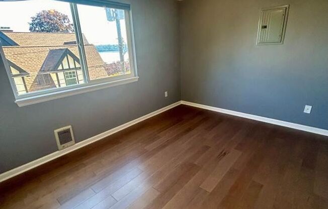 1 bed, 1 bath, $1,700