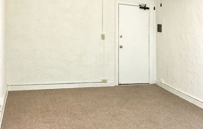 223-1724 N EDGEMONT ST