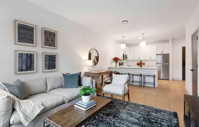 1 bed, 1 bath, 732 sqft, $1,795, Unit 236