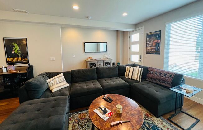 3 Bed 3 1/2 Bath Townhouse in Denver's West Colfax Neighborhood **Move-In Special**