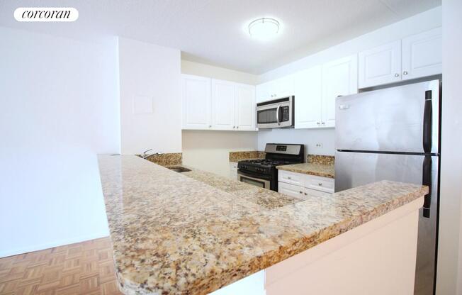 2 beds, 2 baths, $8,000, Unit 7G